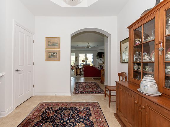 3rd image of 8861 Oak Meadow Cv