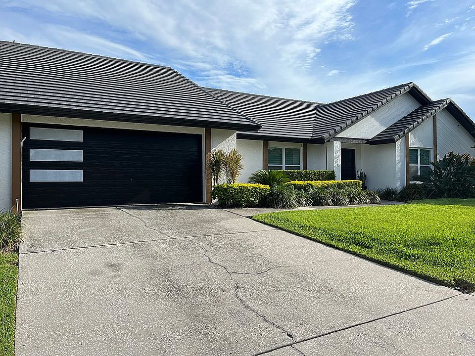 1st image of 7018 Pelican Island Dr