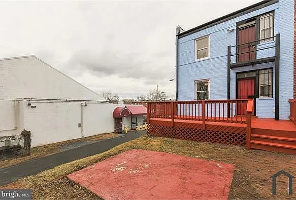 5 bed, 1548 sqft, $6,948 — Photo 1