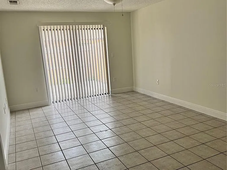 2219 Caribbean Dr S — Photo 10