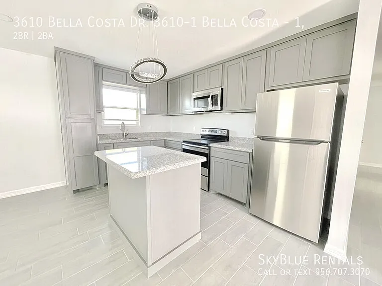 3610 Bella Costa Dr #1 — Photo 4