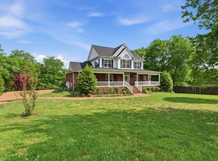 1013 Cabriolet Ct, Gallatin, TN 37066