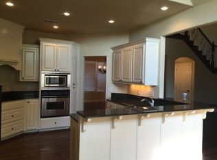 105 SW Black Hawk Rd, Bentonville, AR 72712