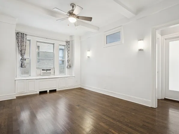 588 West End Avenue image 2 of 8