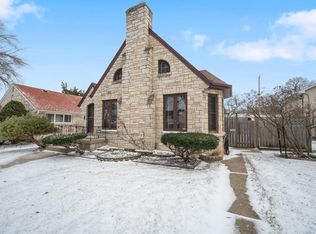 3834 N 56th St, Milwaukee, WI 53216