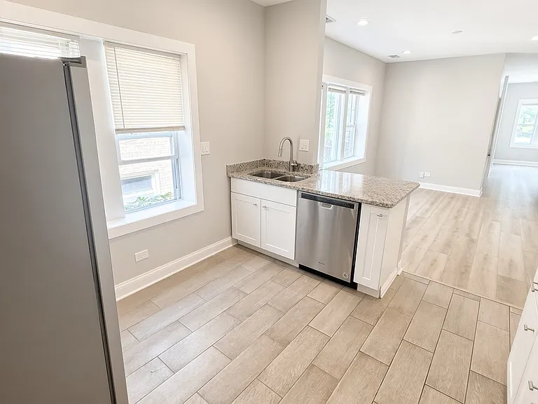 4152 N California Ave #1 — Photo 30