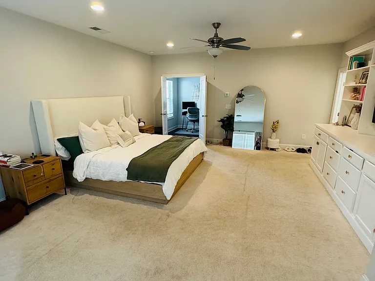 1796 Sanford Ln NW — Photo 31