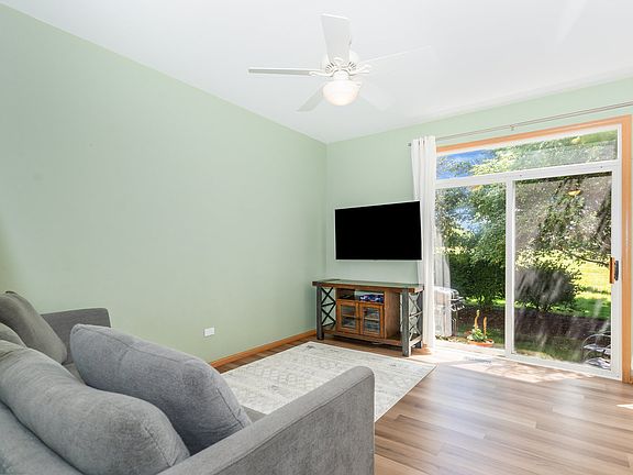 4th image of 2825 White Thorn Cir #2825
