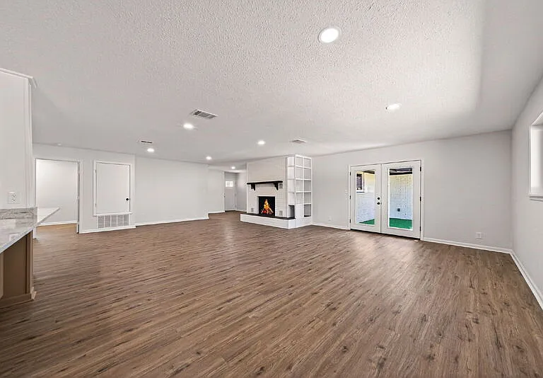 192 Oriole Dr — Photo 14