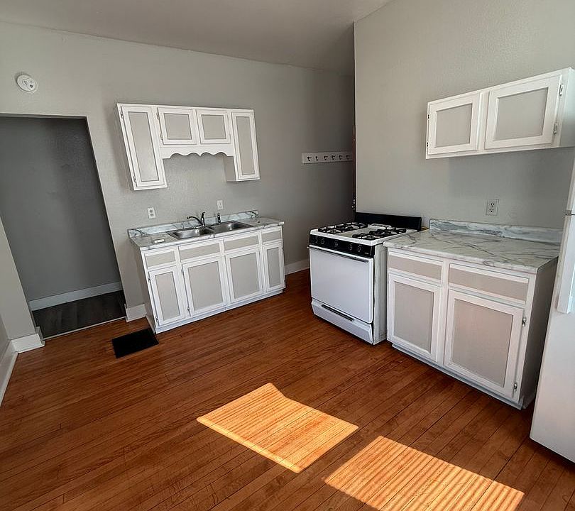 1st image of 738 S Layton Blvd APT 3