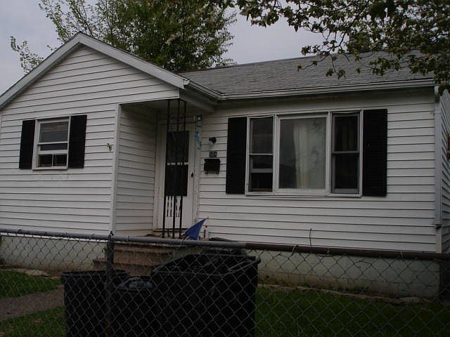 1st image of 504 Buckner St