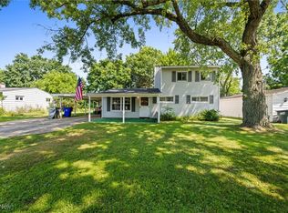 3113 Denny Rd, Ravenna, OH 44266