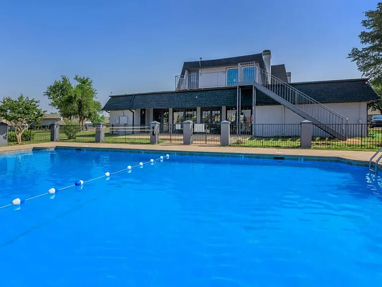 Aspen Place Apartments - June Rent FREE: Move-In by 6/15! — Photo 45