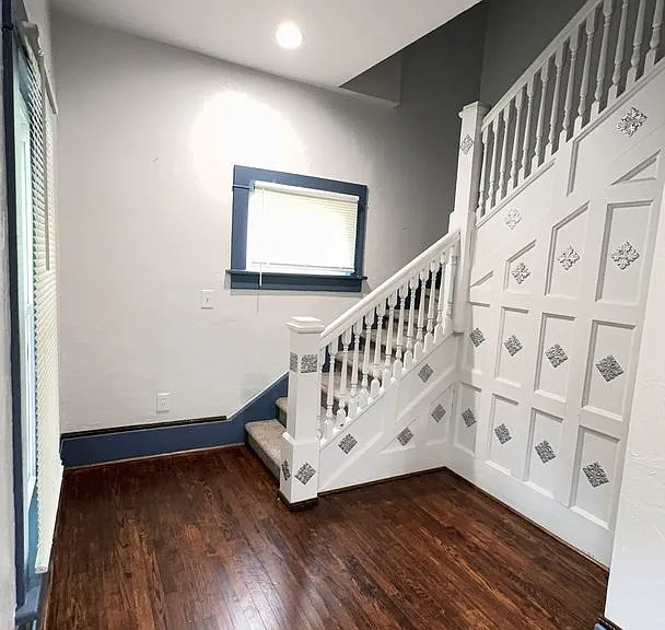 802 W Oak Ave — Photo 6