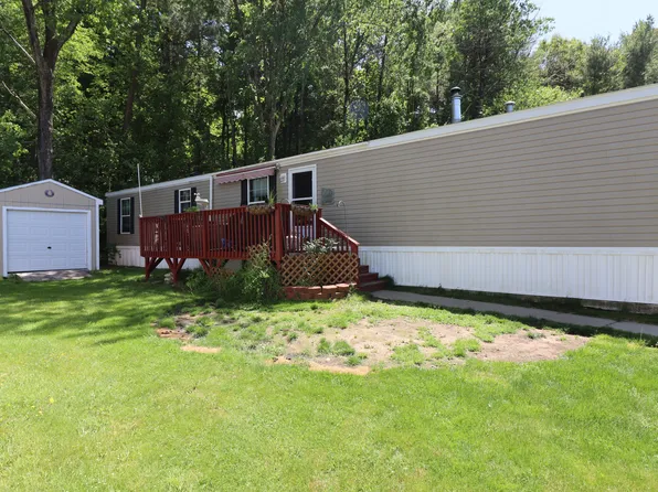 75 R And R Park, Killingly, CT 06241