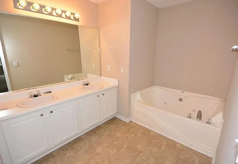 4333 Ben Hill Rd — Photo 11