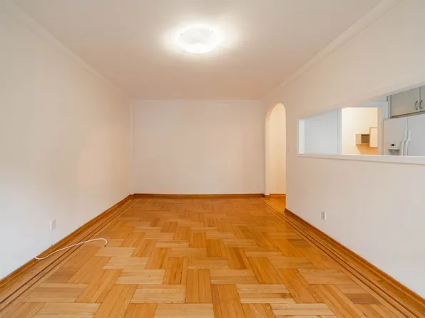 7714 Bay Parkway image 4 of 13