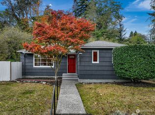 3802 47th Ave SW, Seattle, WA 98116