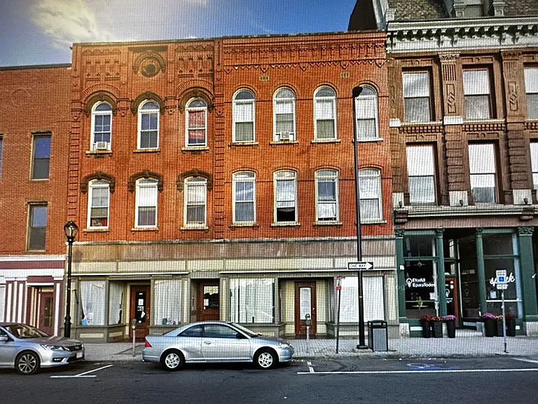 195-199 High Street — Photo 11