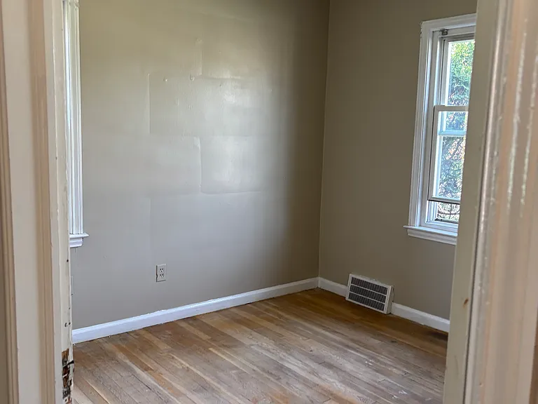 1703 Michigan Blvd — Photo 14