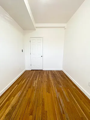 Rented by Compass | media 23