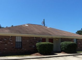 108 E Garrard Rd APT 203A, Starkville, MS 39759