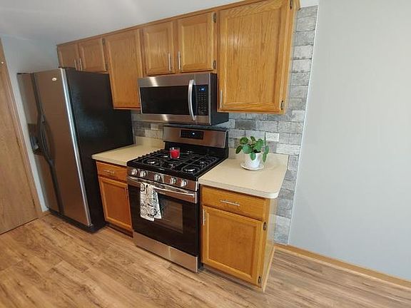 5th image of 16464 Cobble Stone Ct
