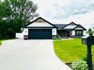 941 Underwood St, Essexville, MI 48732