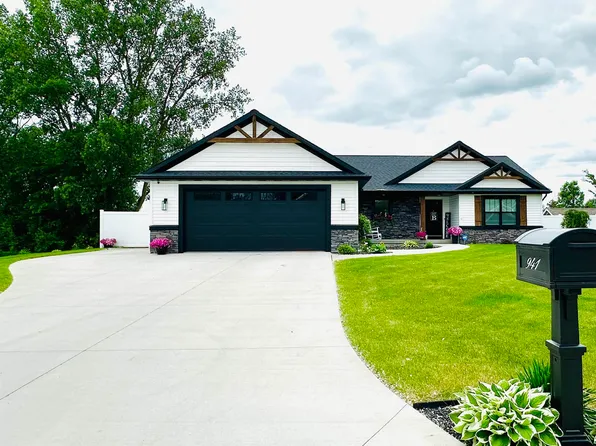 941 Underwood St, Essexville, MI 48732