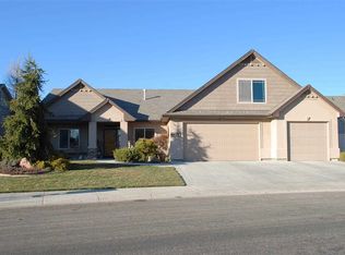 3674 E Raja Dr, Meridian, ID 83642