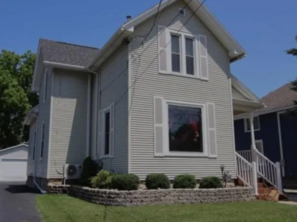 340 W 15th Ave, Oshkosh, WI 54902