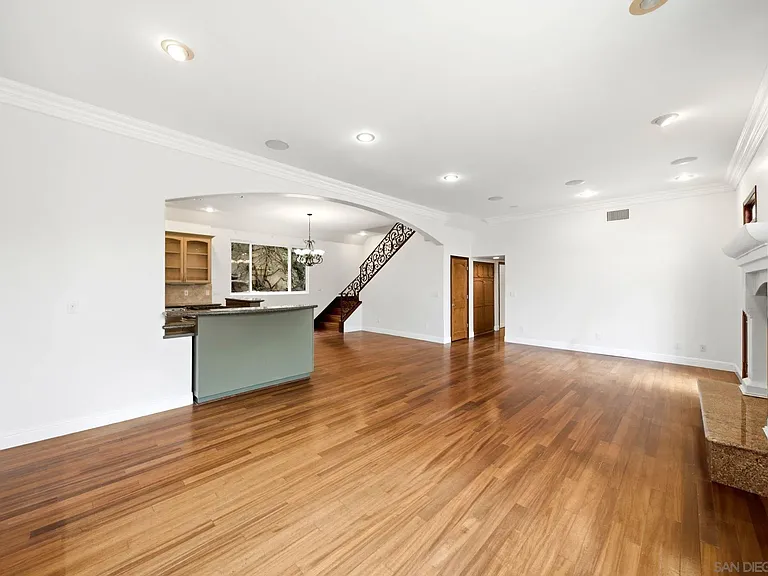 5455 La Jolla Mesa Dr — Photo 4