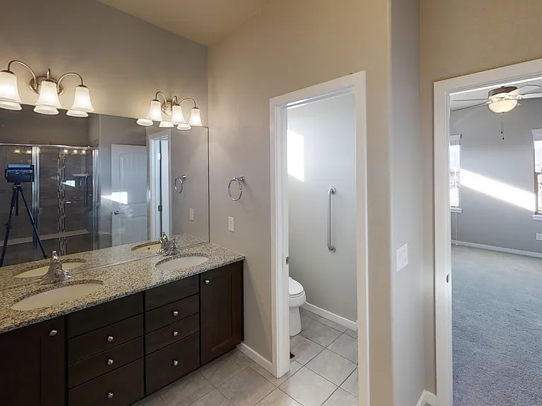 2041 Medici Ln — Photo 25