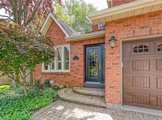 600 Highvalley Rd, Hamilton, ON L9G3X3