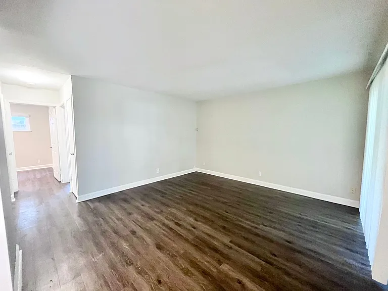 1214 Bell Street — Photo 28