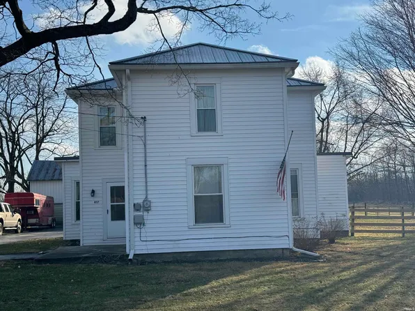 817 W Church St, Lynn, IN 47355