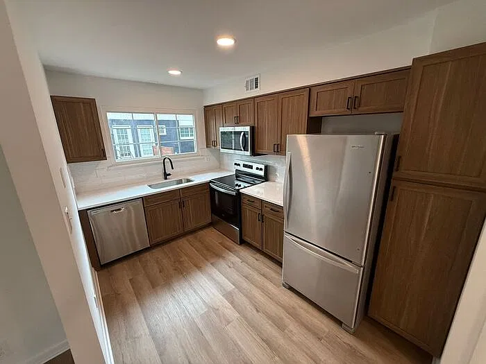 2 bed, 1.5 bath, 1120 sqft, $1,775 — Photo 3
