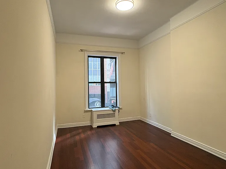 115 W 57th St #3F — Photo 2