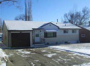 1421 N 11th St, Bismarck, ND 58501