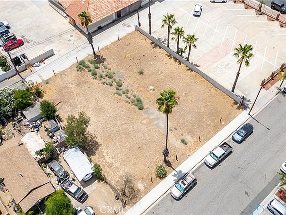 2nd image of 125 E 10th St Lot 4