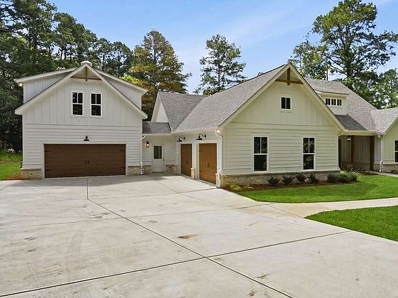 2nd image of 650 Gordon Combs Rd NW