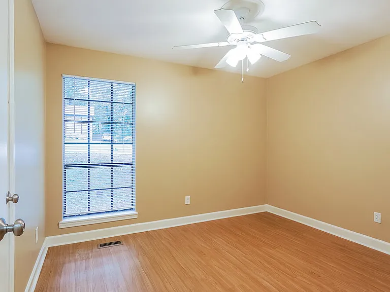 116 Mountain Pkwy — Photo 12