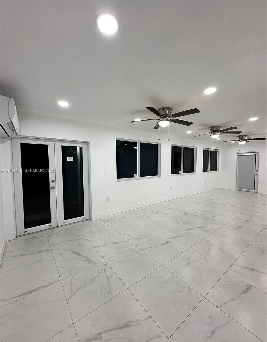 Hialeah 12th Addn Rev & A — Photo 2