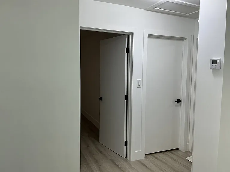 2605 Avenue F — Photo 12