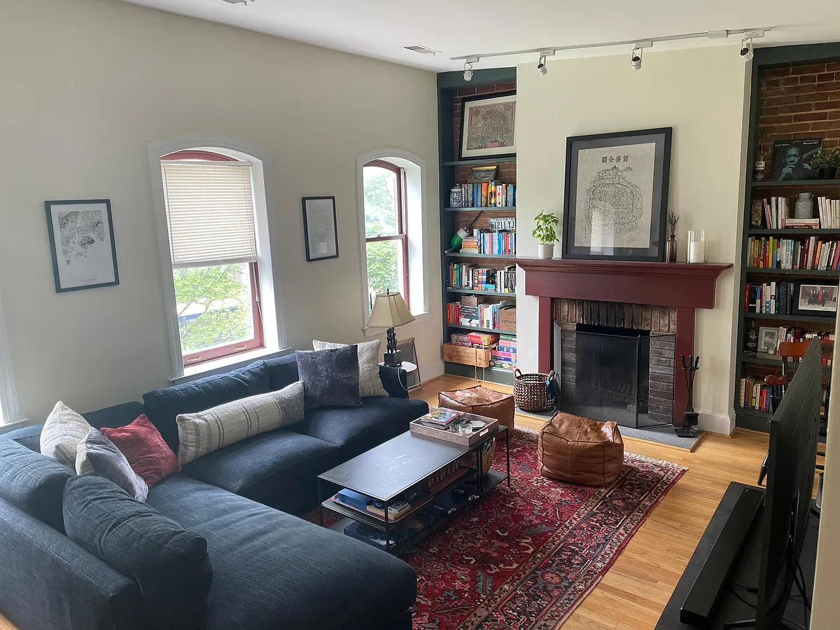 Building Photo - 1011 O St NW #2