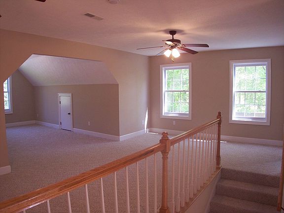 4th image of 1314 Loann Ave