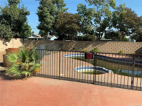 5th image of 1428 N San Diego Pl