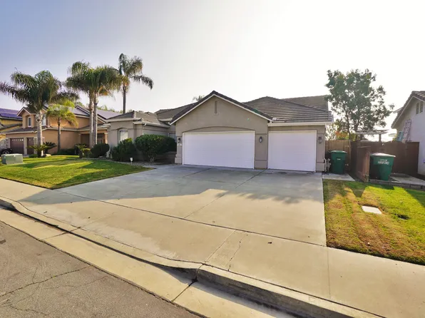 845 E Redwood Circle, Hanford, CA 93230