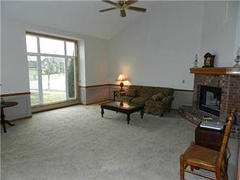 2nd image of 5101 Woodsonia Dr