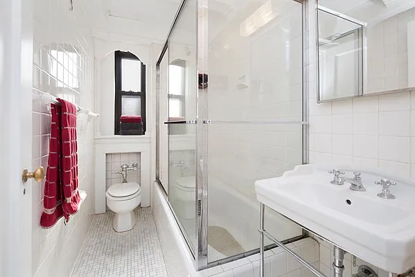 Sold by Keller Williams NYC | media 8